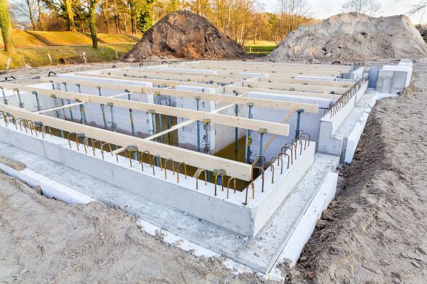 Cost of Concrete Foundation Pouring in Palm City