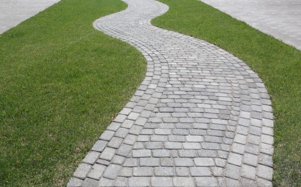 Cost of Walkway Paving in Palm City